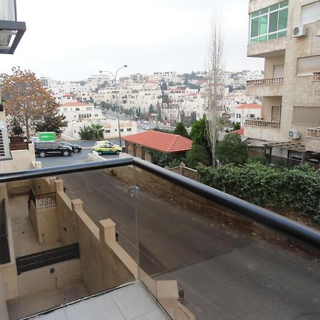 Dair Ghbar Apartment Amman Værelse billede
