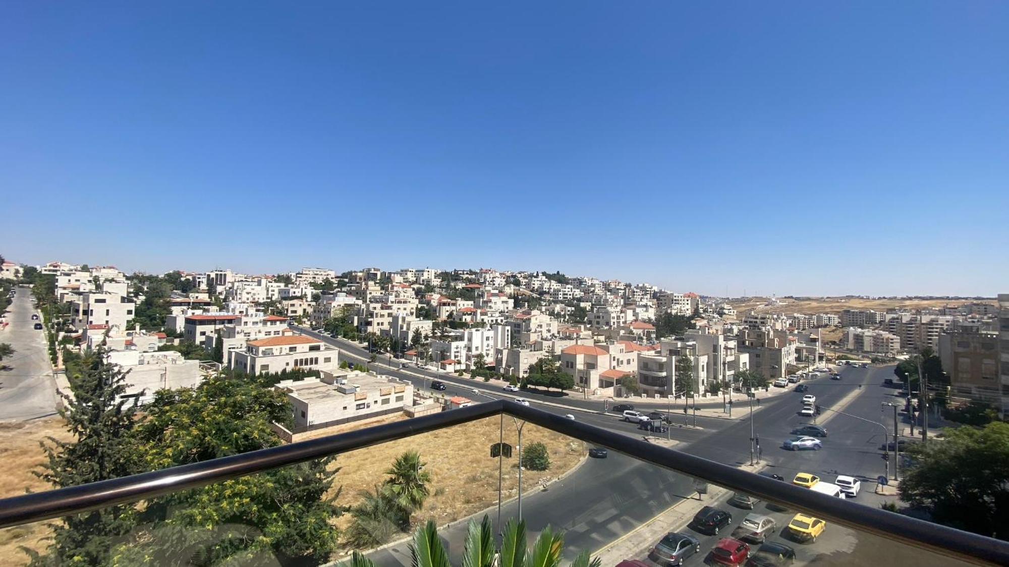 Dair Ghbar Apartment Amman Værelse billede