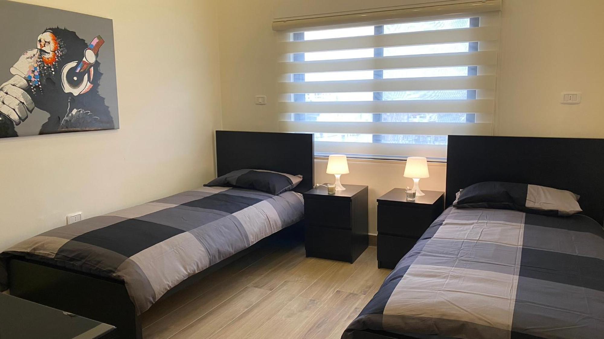 Dair Ghbar Apartment Amman Værelse billede