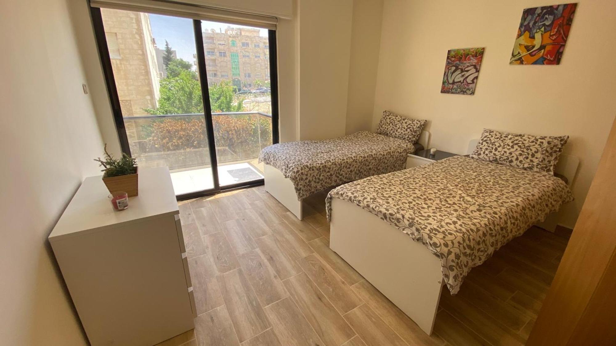 Dair Ghbar Apartment Amman Værelse billede